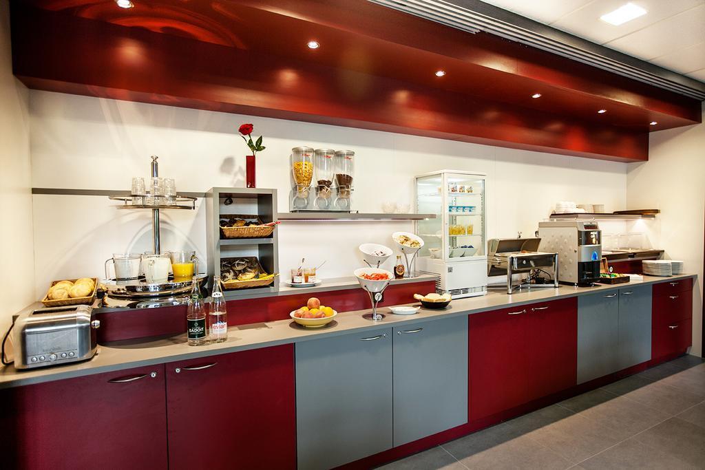 Hotel L'Amandier Nanterre Eksteriør bilde