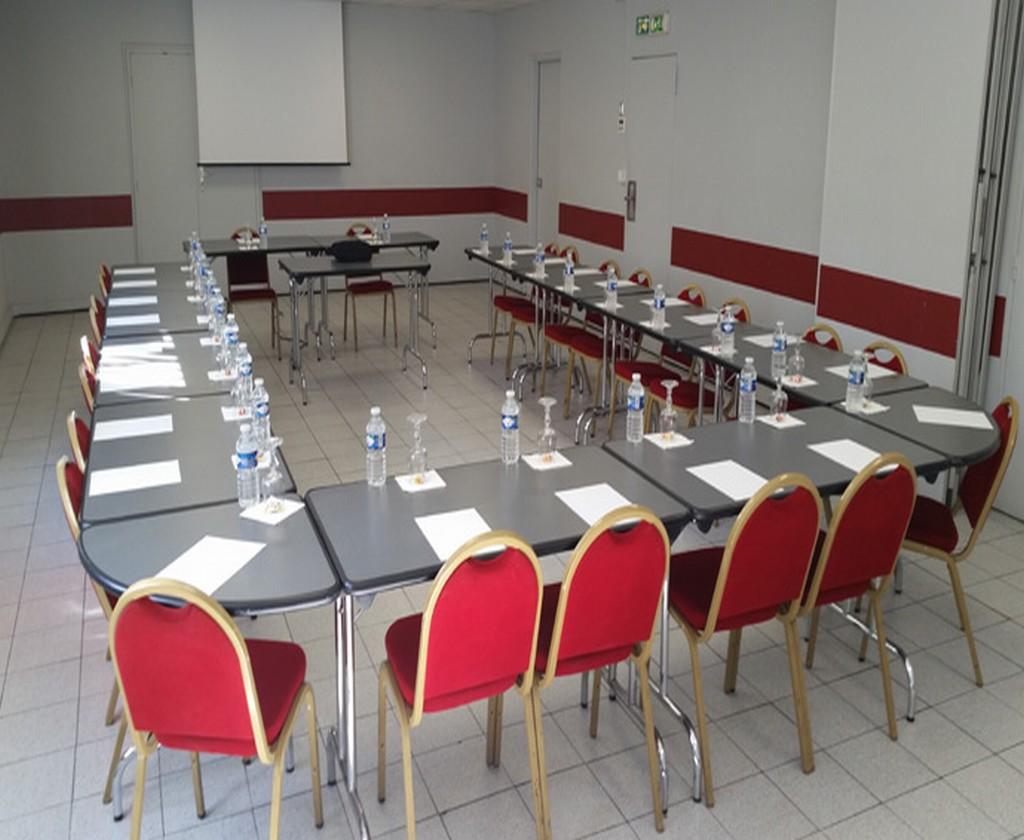 Hotel L'Amandier Nanterre Eksteriør bilde