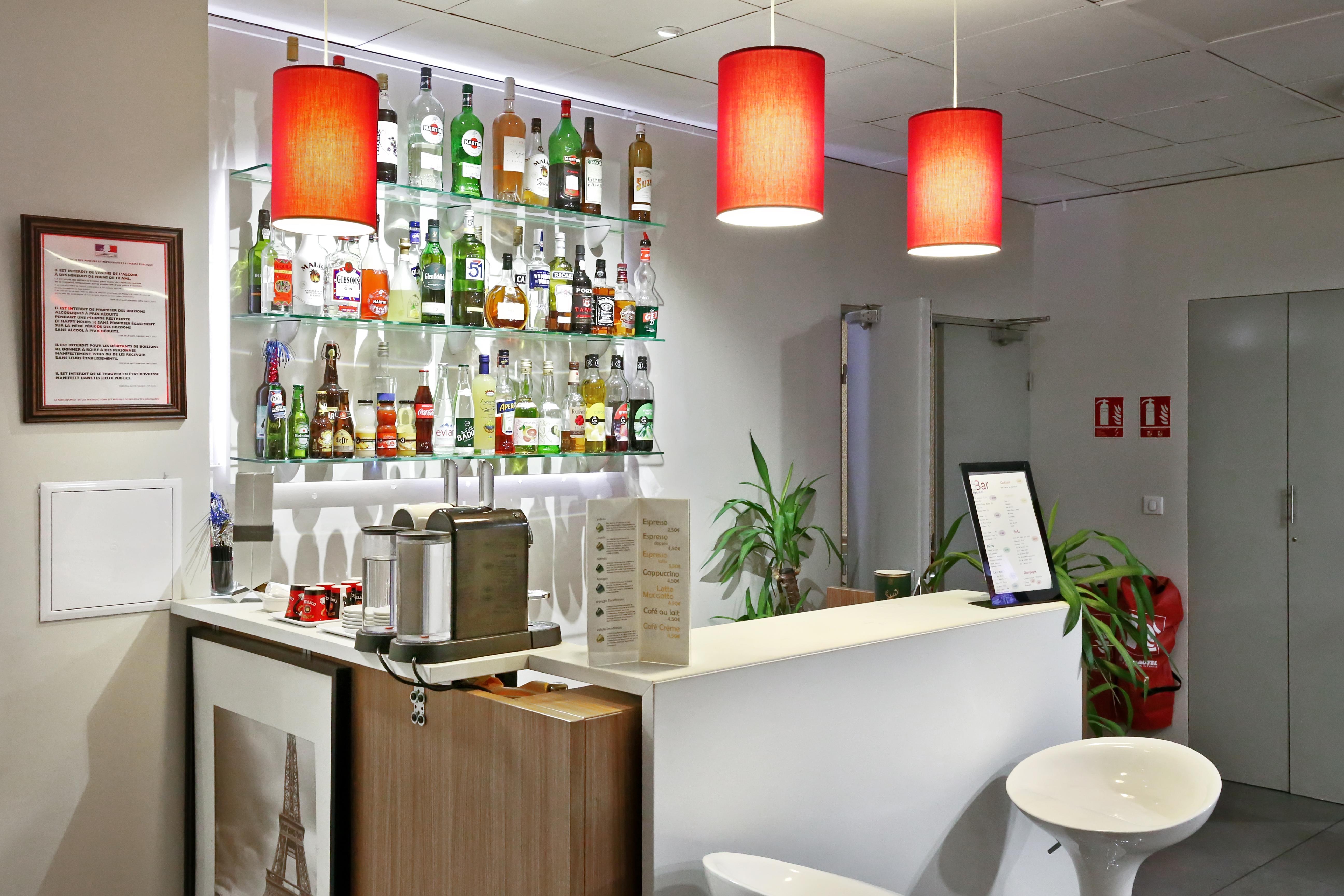 Hotel L'Amandier Nanterre Eksteriør bilde