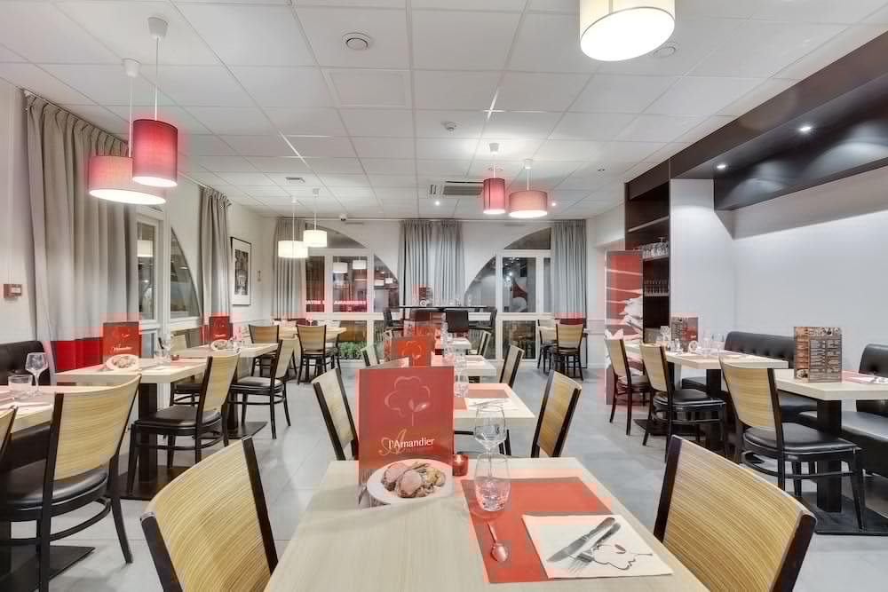 Hotel L'Amandier Nanterre Eksteriør bilde