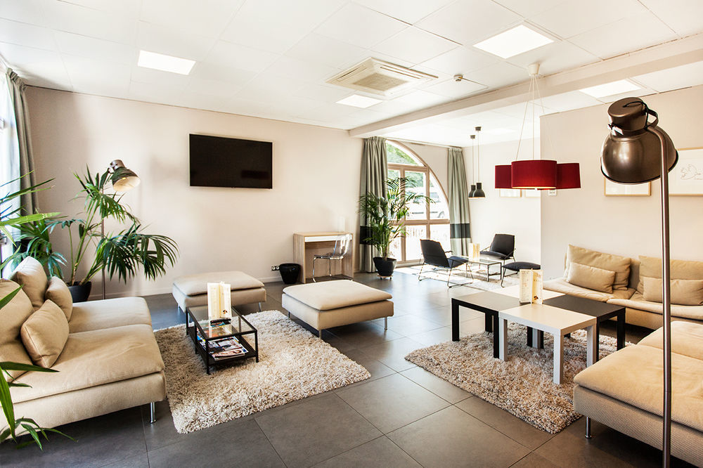 Hotel L'Amandier Nanterre Eksteriør bilde