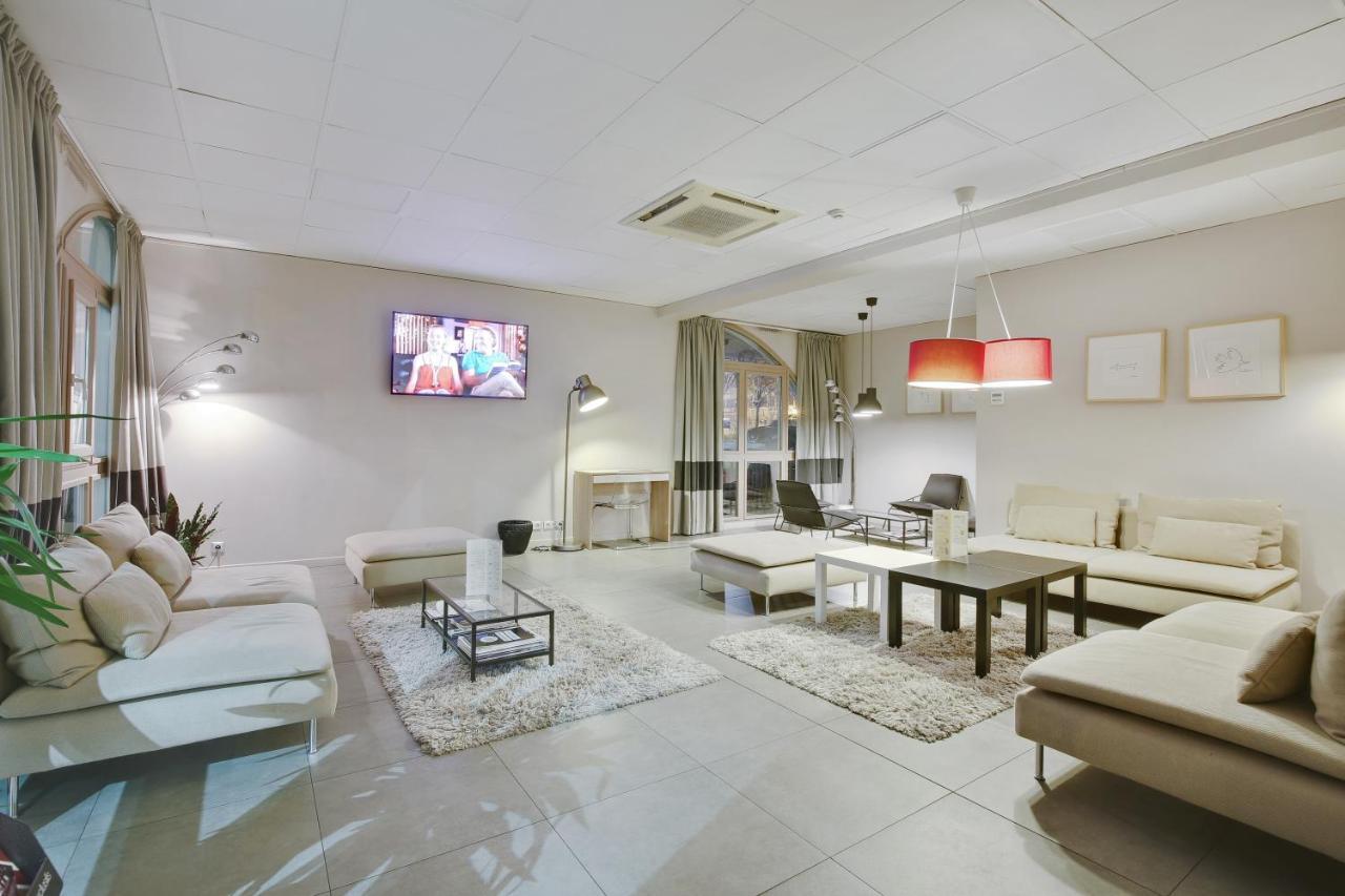 Hotel L'Amandier Nanterre Eksteriør bilde